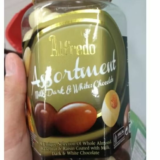 

Aneka Coklat Almond 450gr Alfredo /Malaysia