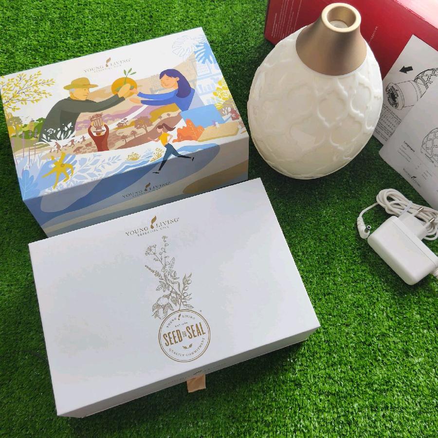 Young Living Starter Kit Diffuser Humidifier Premium Experience Package Kondisi second jarang sekali