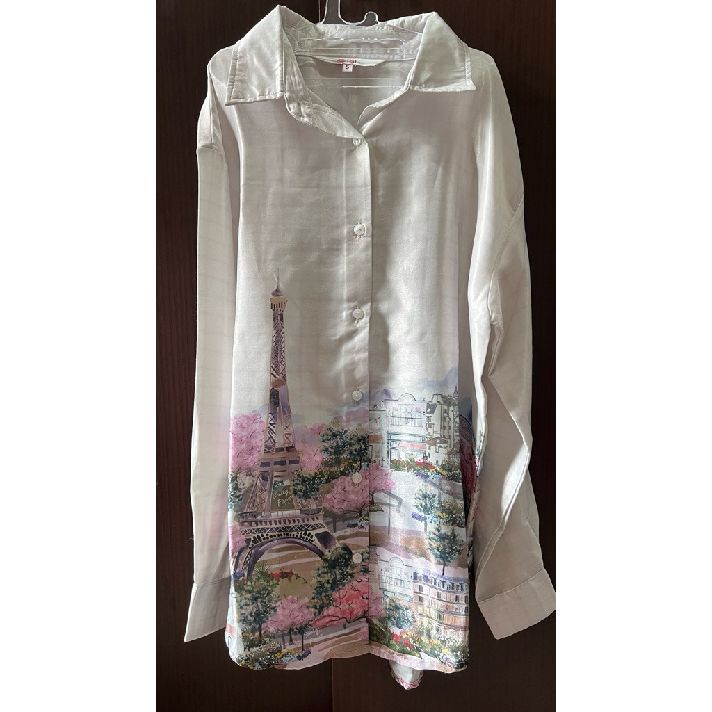 Benang Jarum Emily In Paris  Blouse Preloved