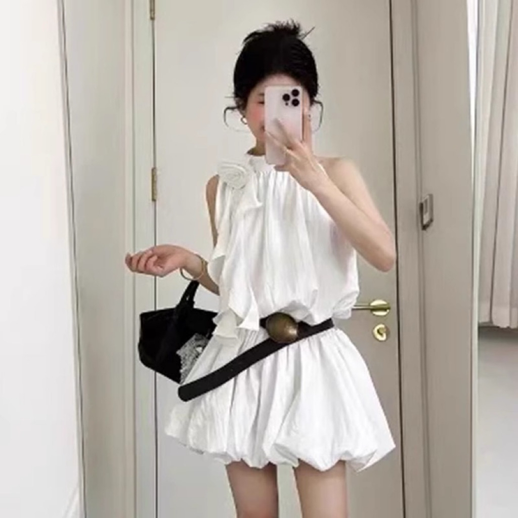 LILO Belzie Top TOP01 - Atasan Wanita Baju PO China Hitam Putih Bunga Bros Tanpa Lengan Baju Panjang