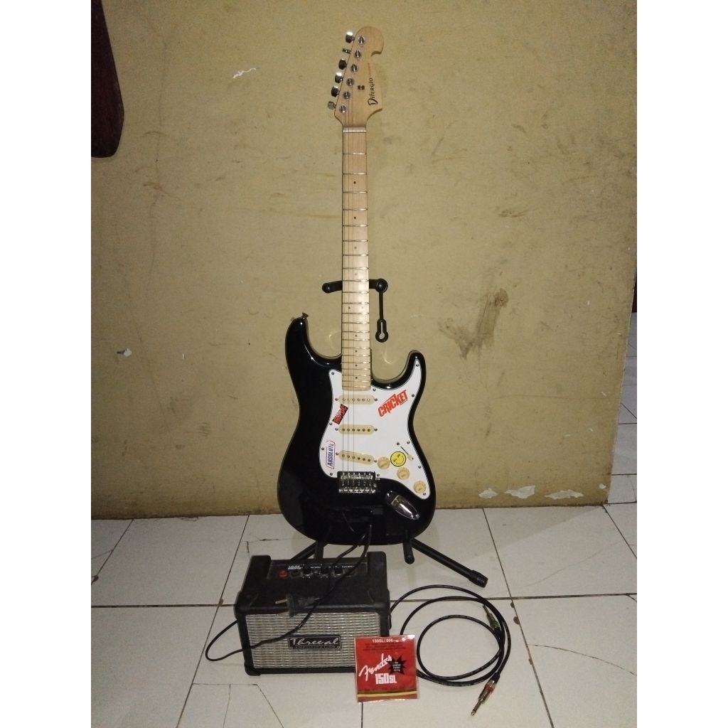 SATU SET GITAR DIFERGIO LEOPARD BEKAS + AMPLI, JACK, SENAR