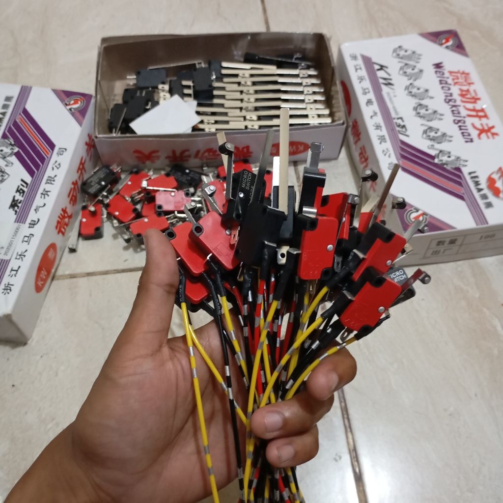 SAKLAR LAMPU TEMBAK PIW PIW SAKLAR TEMBAK NGEDIM