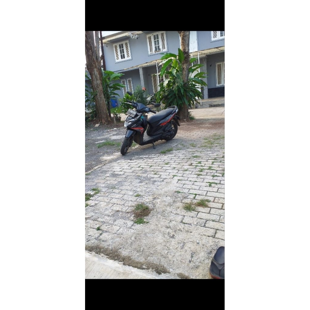 

Di jual motor Honda tahun 2017 Rp.8.000.000,-