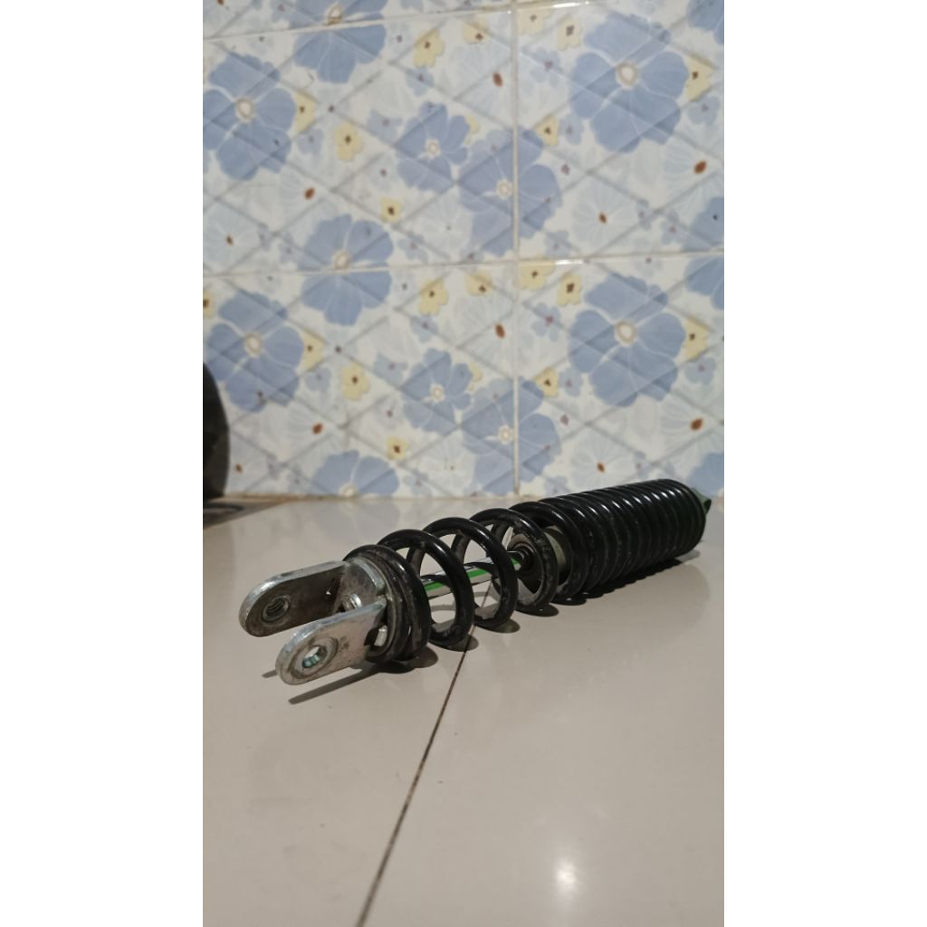 shockbreaker belakang lexi