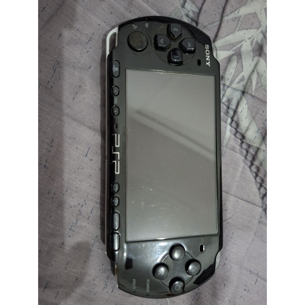 PSP 2000 bekas