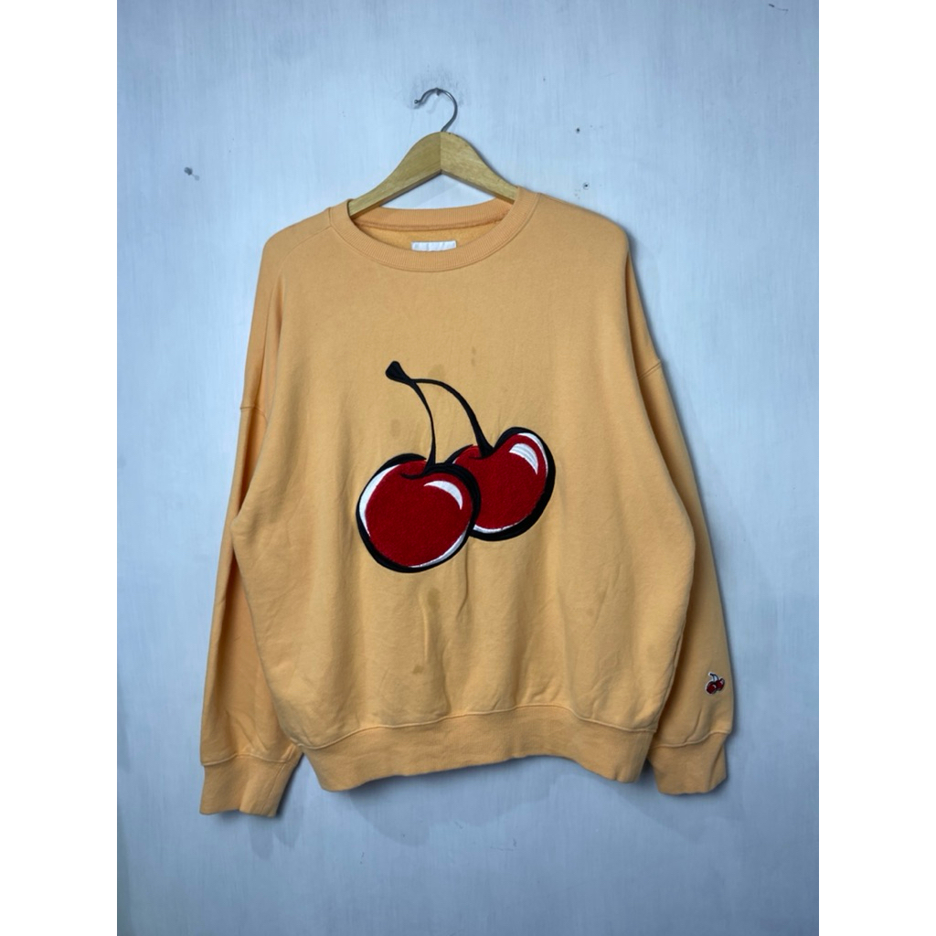 crewneck kirsh second