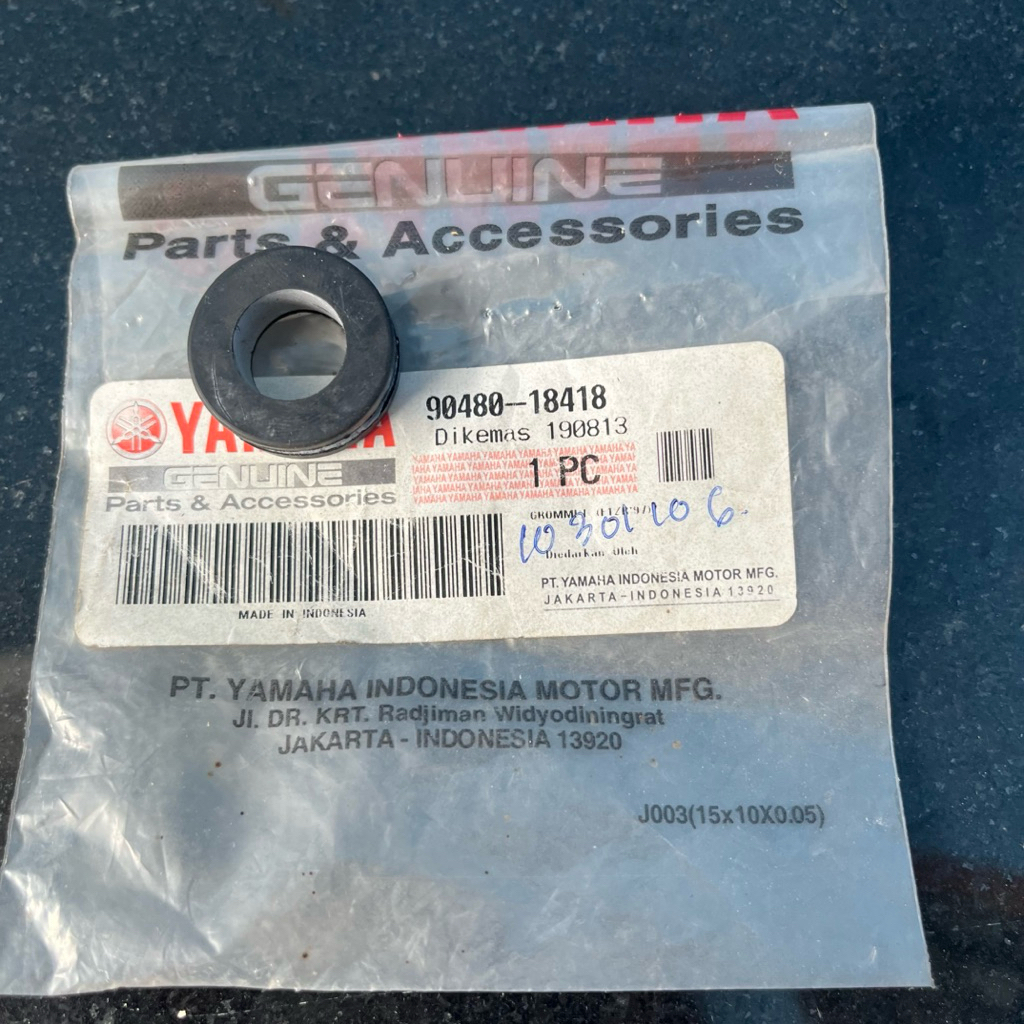 karet damper body sayap Spakbor belakang Yamaha Fizr Alfa Jupiter Z Vega Zr r original Yamaha Nos