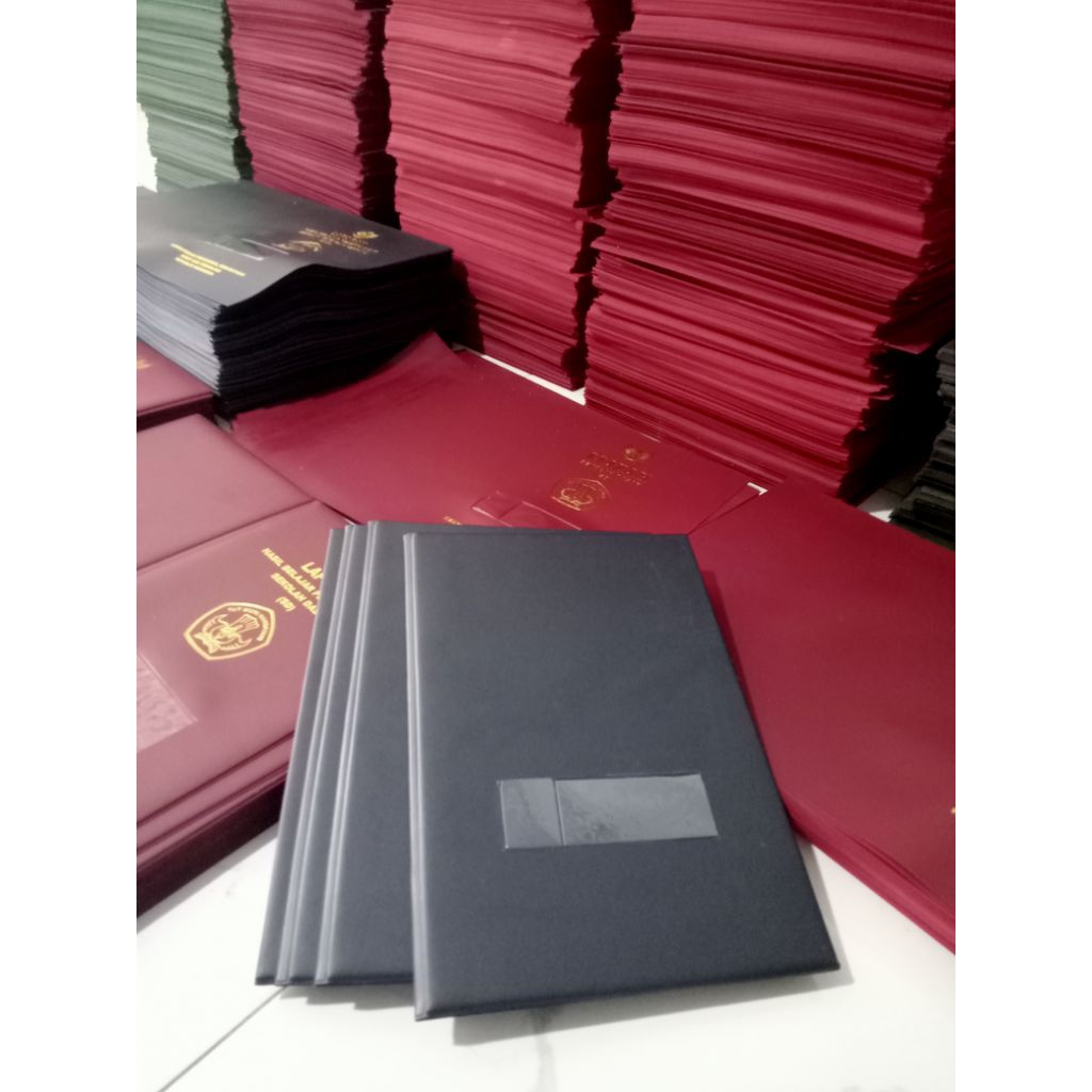 

Map Polos || Sampul Polos, Isi 6 Lembar (Biru Dongker)