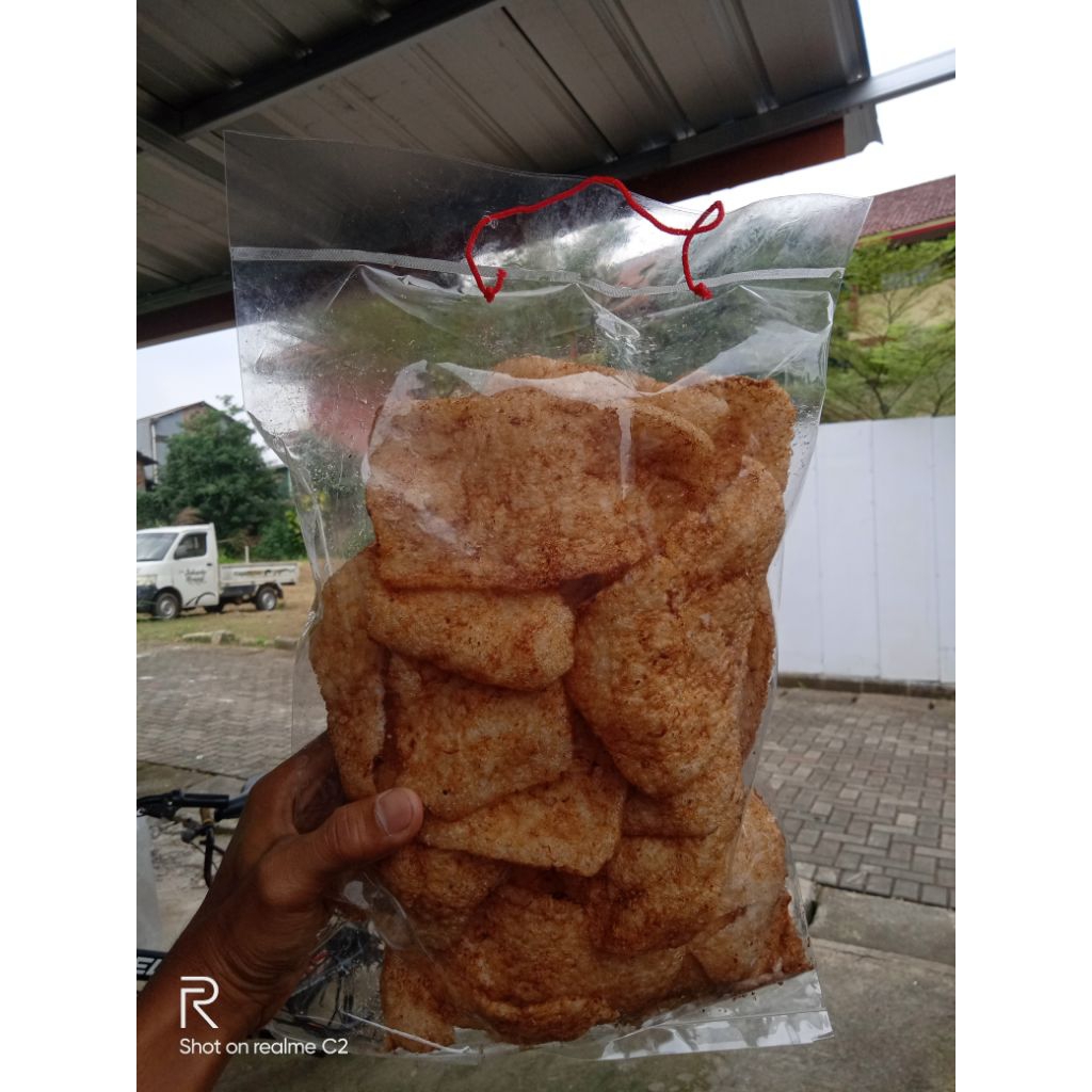 

Kerupuk Cingur/cungur, keripik talas
