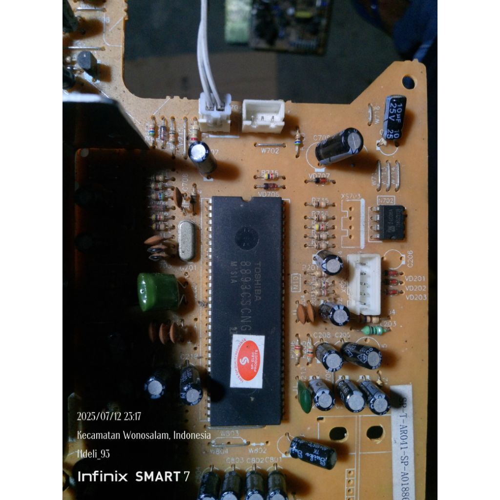 Ic 8893 & ic memori nempel pcb