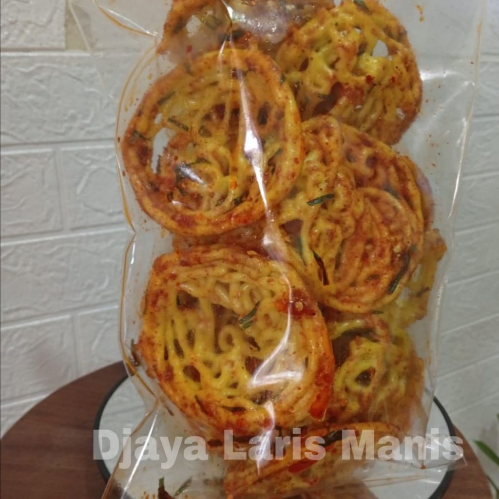 

SEBLAK KERUPUK MIE BANTET RASA PEDAS DAN ORIGINAL DAUN JERUK GURIH