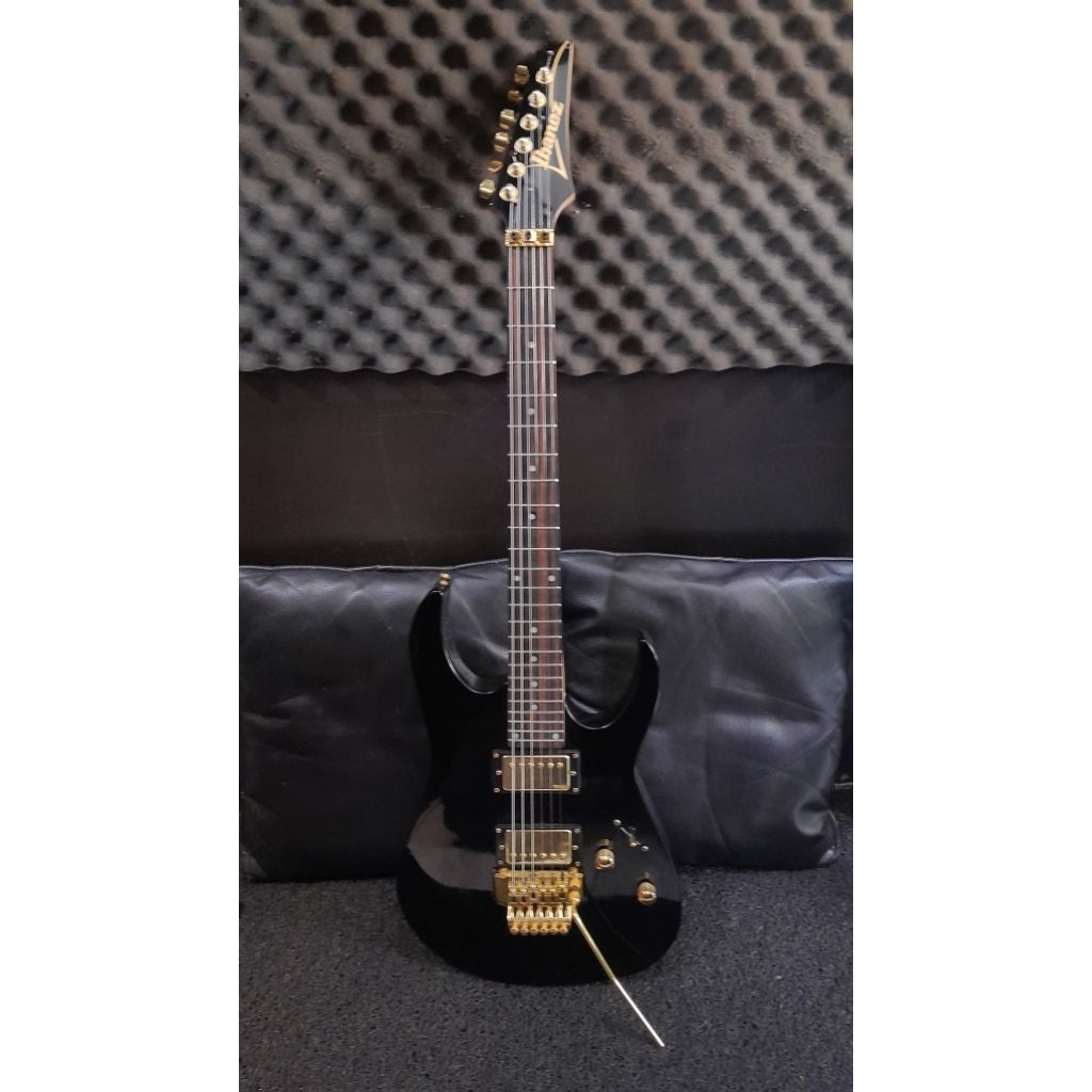 Gitar elektrik ibanez tremolo updown (siap pakai)