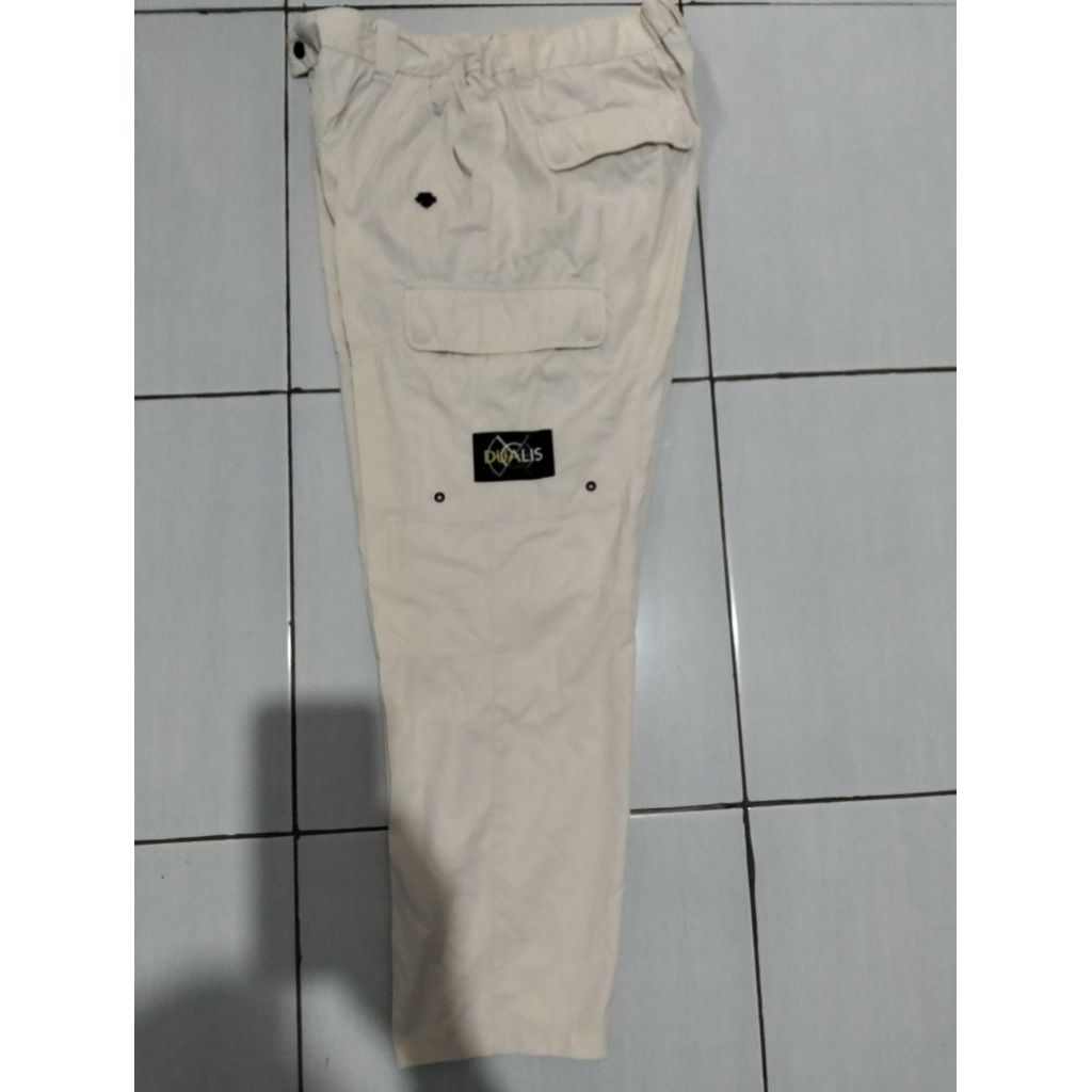 celana kargo panjang DESCENTE