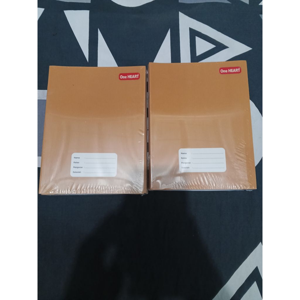 

Buku tulis A5 sampul cover coklat OneHeart 38 Lembar (10pcs)Buku sekolah campus kraft KWARTO Murah