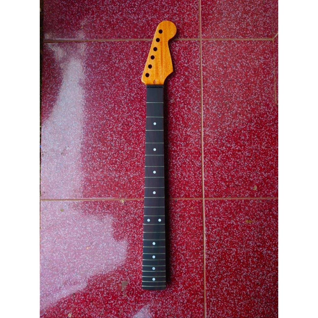 Neck Gitar Stratocaster Custom