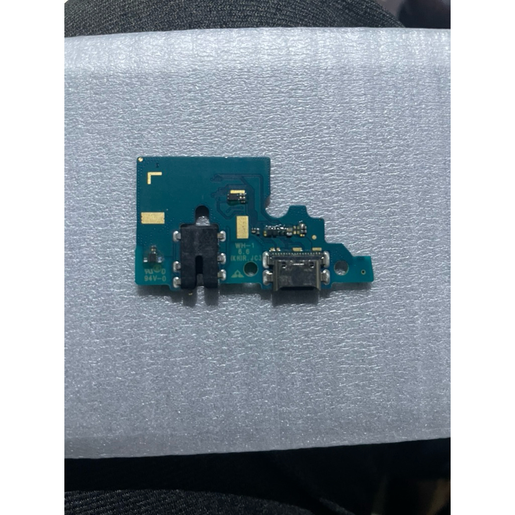 Papan/board bawah charger Samsung A51 ori