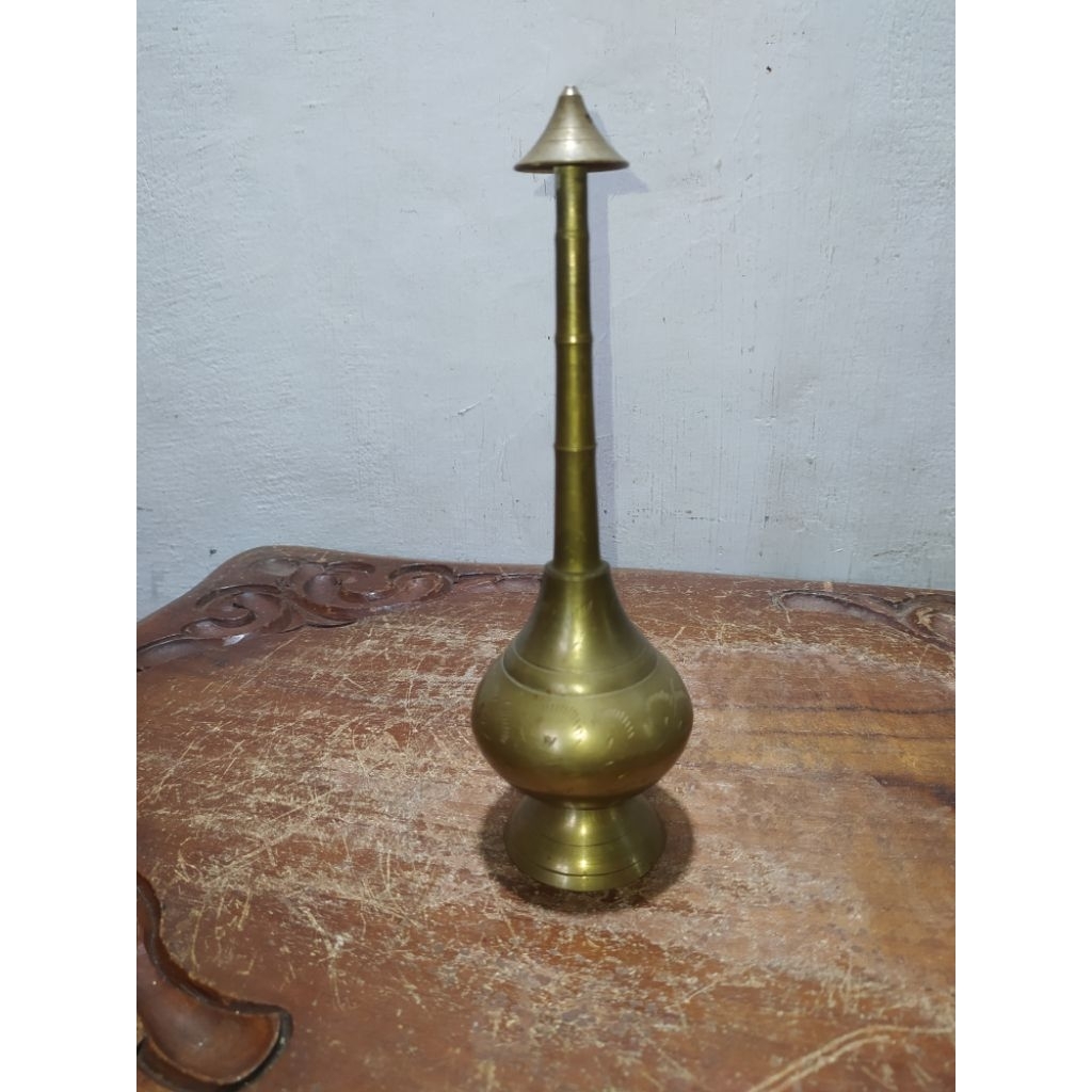 Botol Cucur Mawar Kuningan Made In India Antik