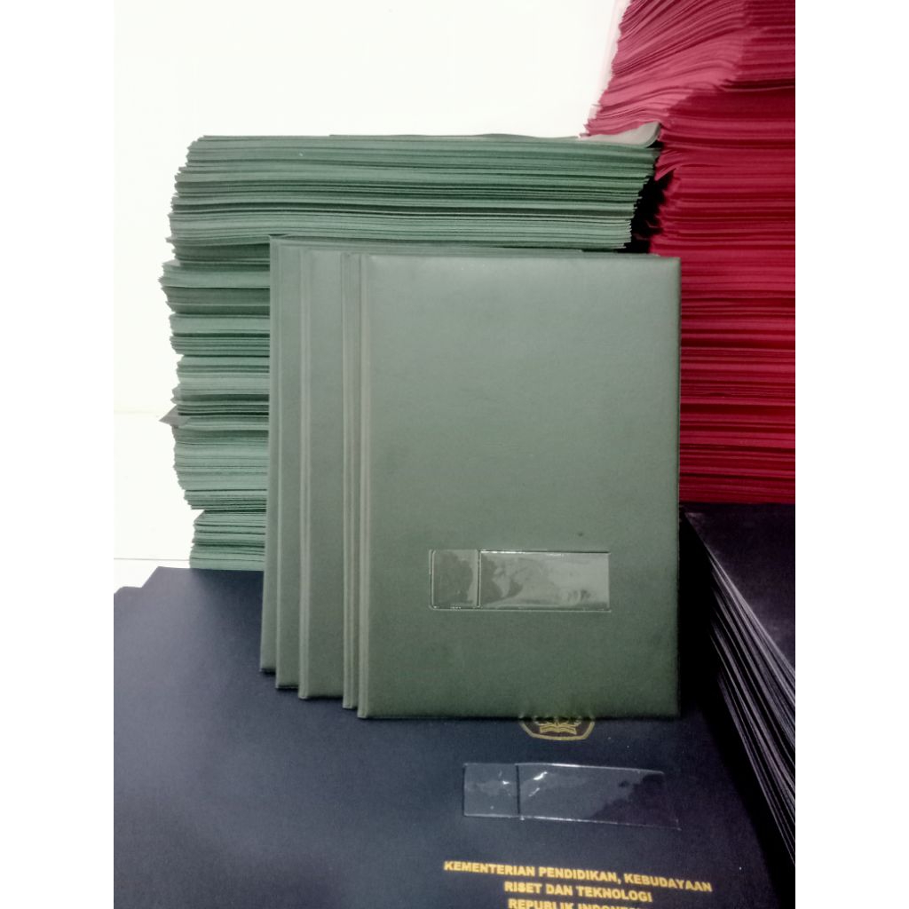 

Map Polos || Sampul Polos, Isi 8 Lembar (Hijau Tua)