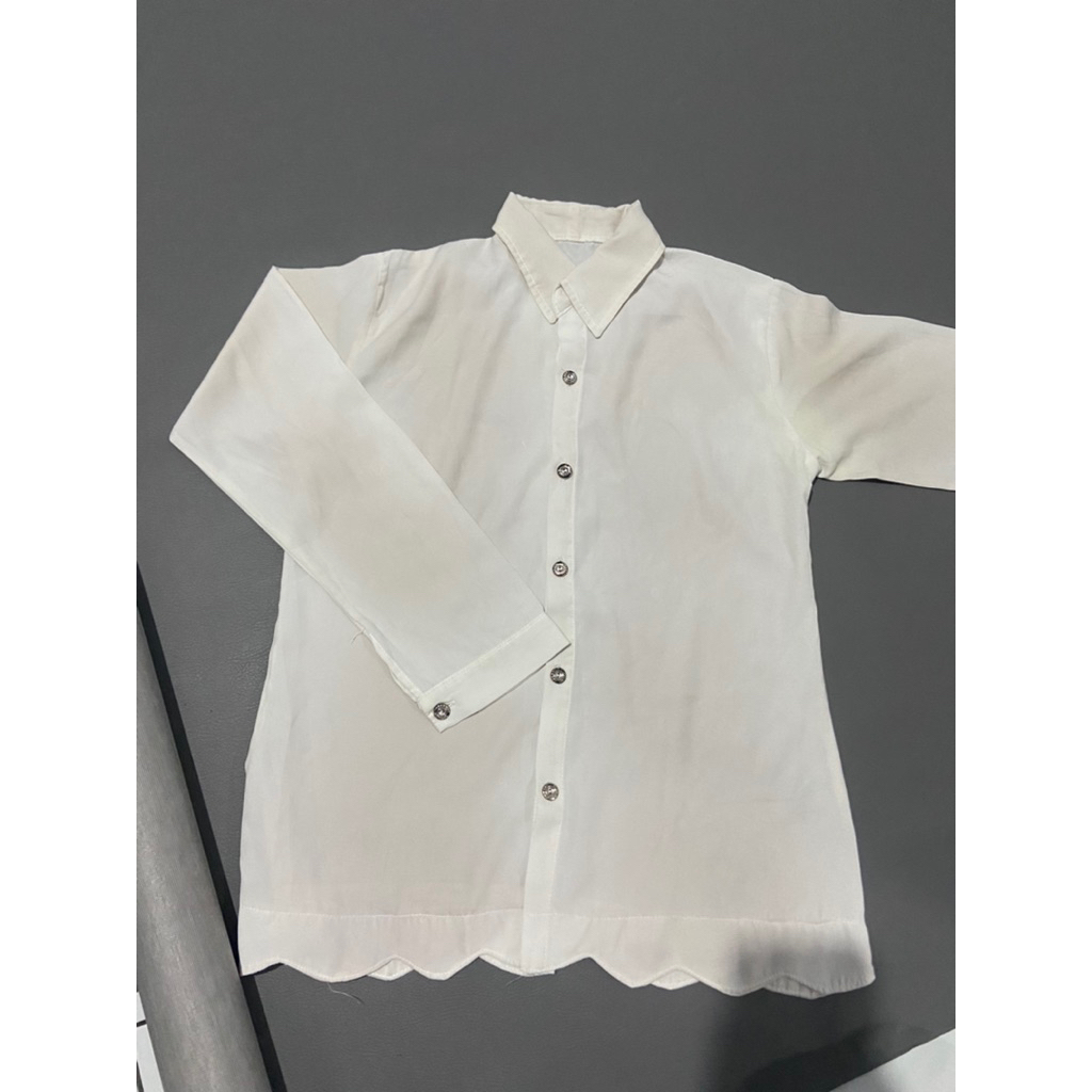 Kemeja kaos preloved outfit