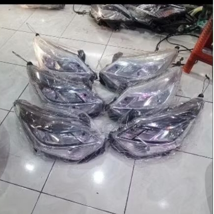 headlamp calya Sigra facelips 2019 - 2022 original, lampu depan sigra