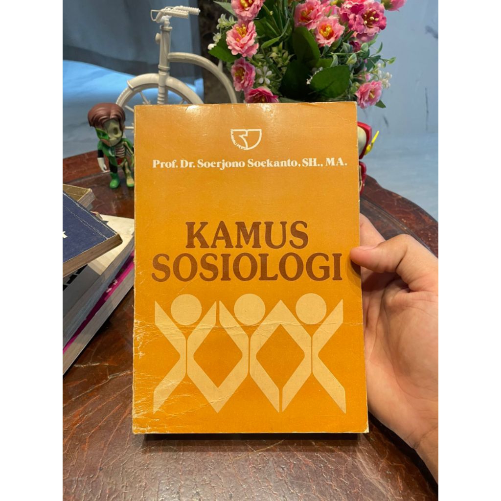 Kamus Sosiologi -Soerjono Soekanto