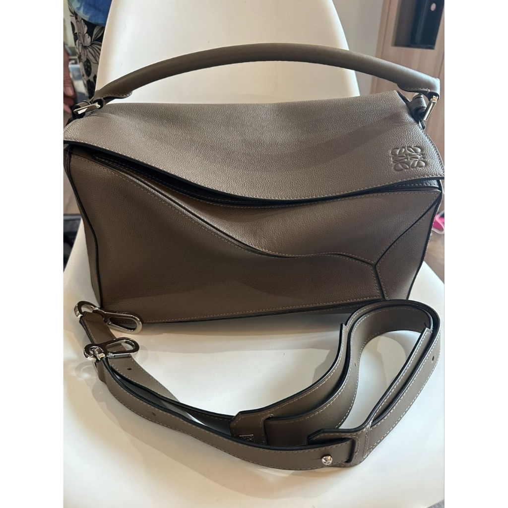 New LOEWE PUZZLE LARGE (KW VIP MIRROR)