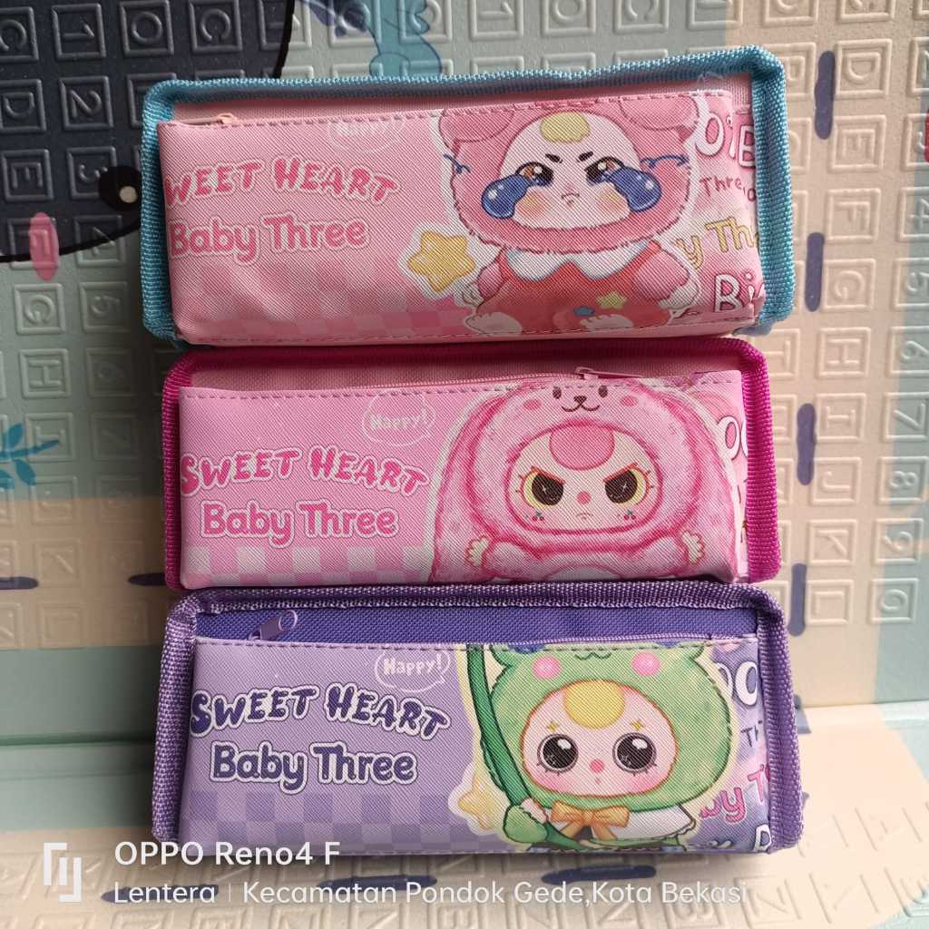 

Tempat Pensil Kain 2 Resleting Gambar Baby Three