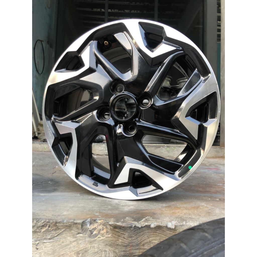 velg serep ori mobilio RS 2022 R15 PCD 4/100 kondisi bekas mulus