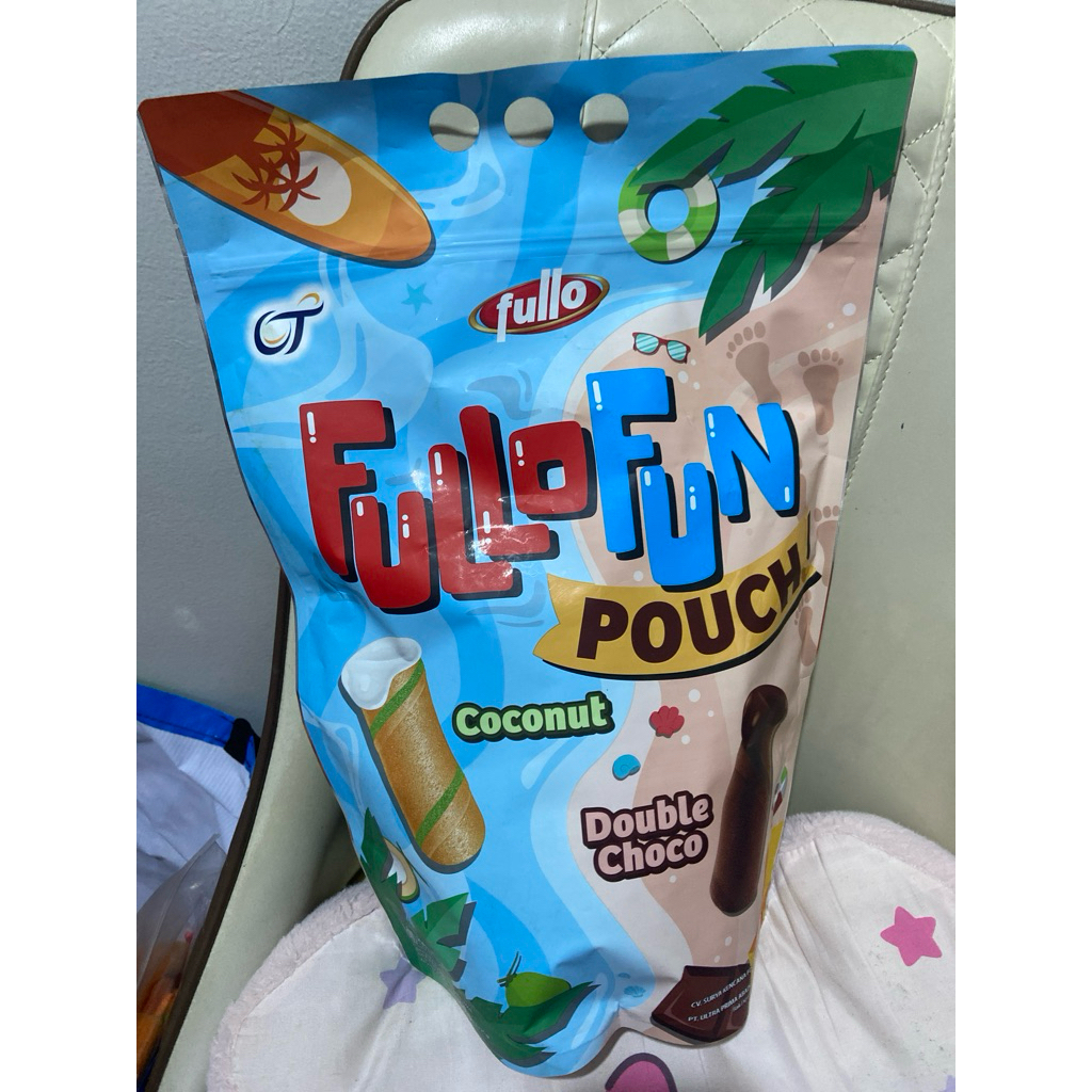 

Fullo Fun Pouch double choco coconut cokelat wafer roll 300 gram Big Jakarta Fair PRJ SALE o