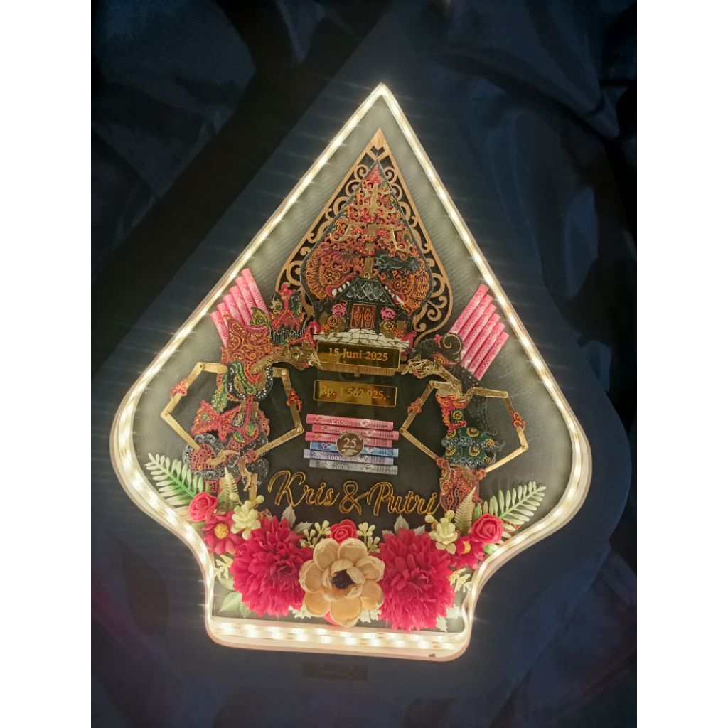 mahar gunungan wayang + lampu