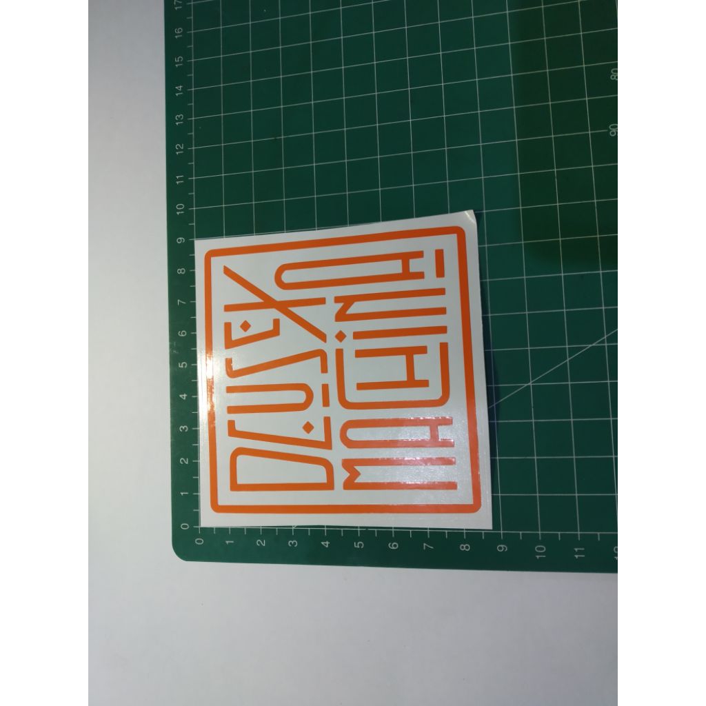 

stiker cutting deus ex machina