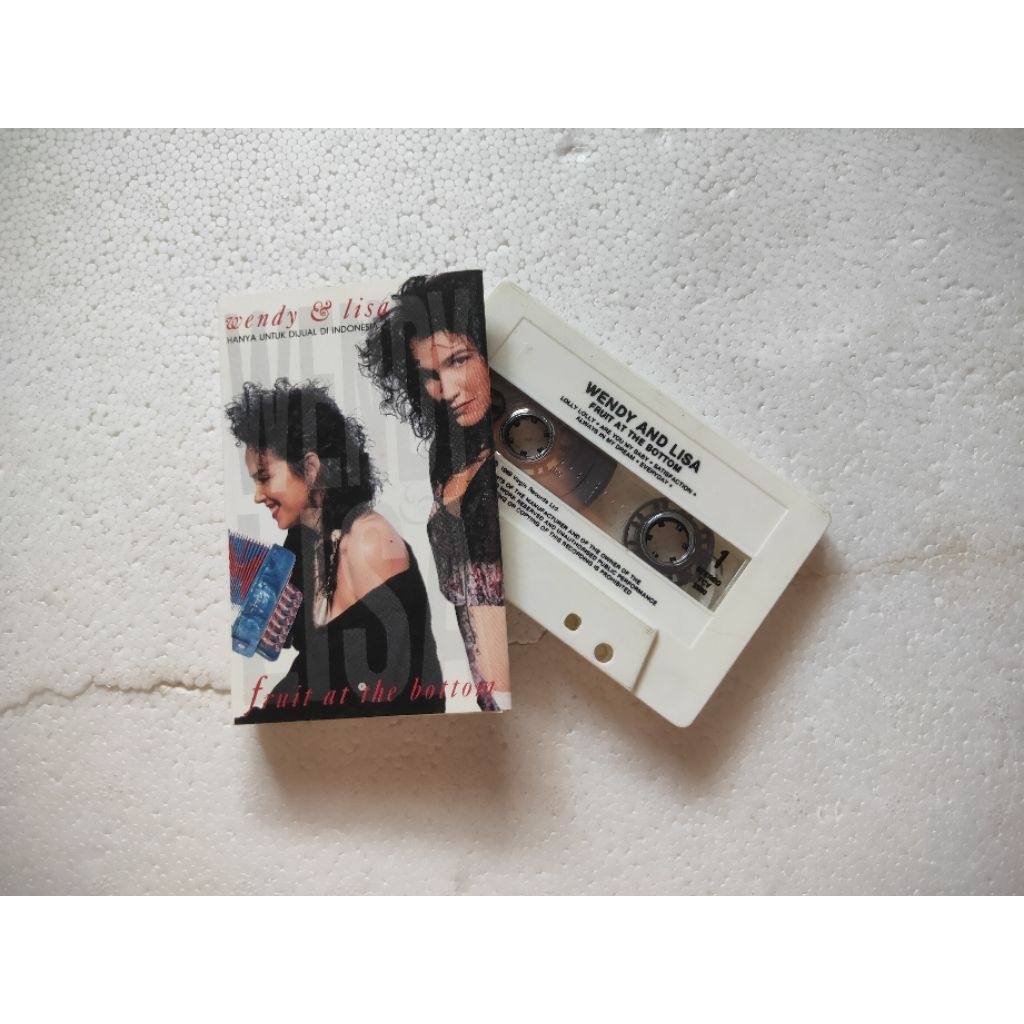 kaset pita funk pop rock WENDY and LISA fruit at the bottom