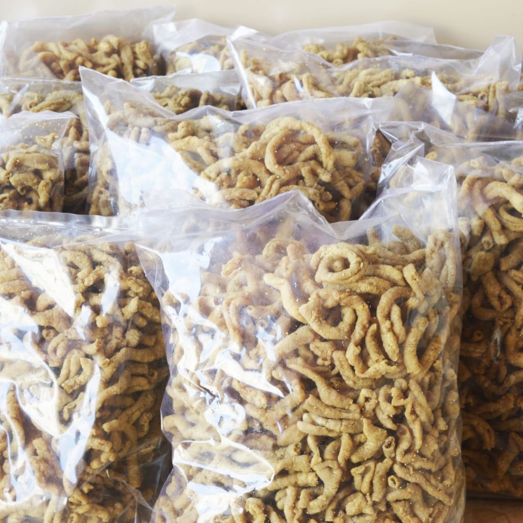 

wadistroalip Keripik Usus Dua Ayam Asli 1 Kg,Gurih Dan Renyah,Cemilan murah dari Hokky