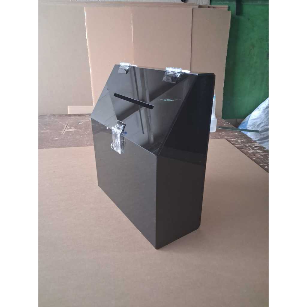 

kotak surat/kotak amal