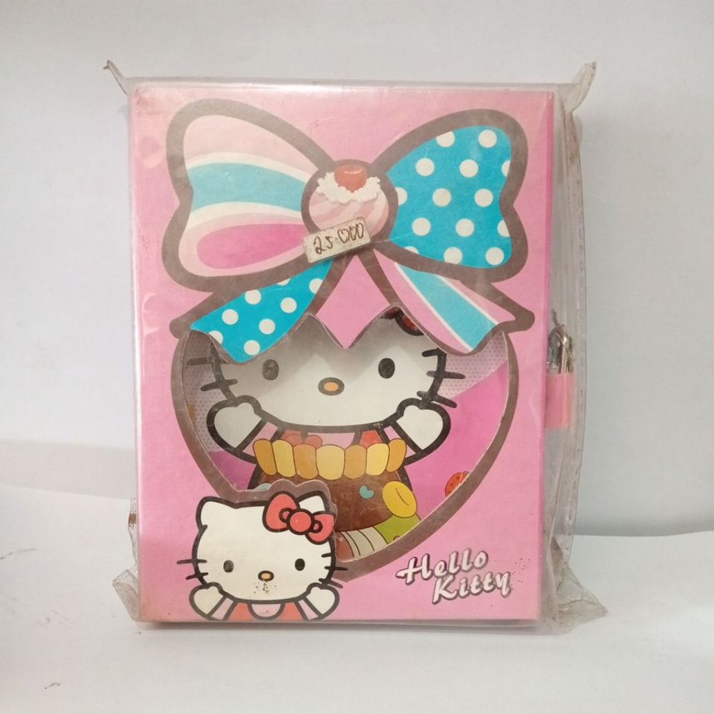 

Buku Catetan Atau diary Gambar Hello Kitty Rp 25.000