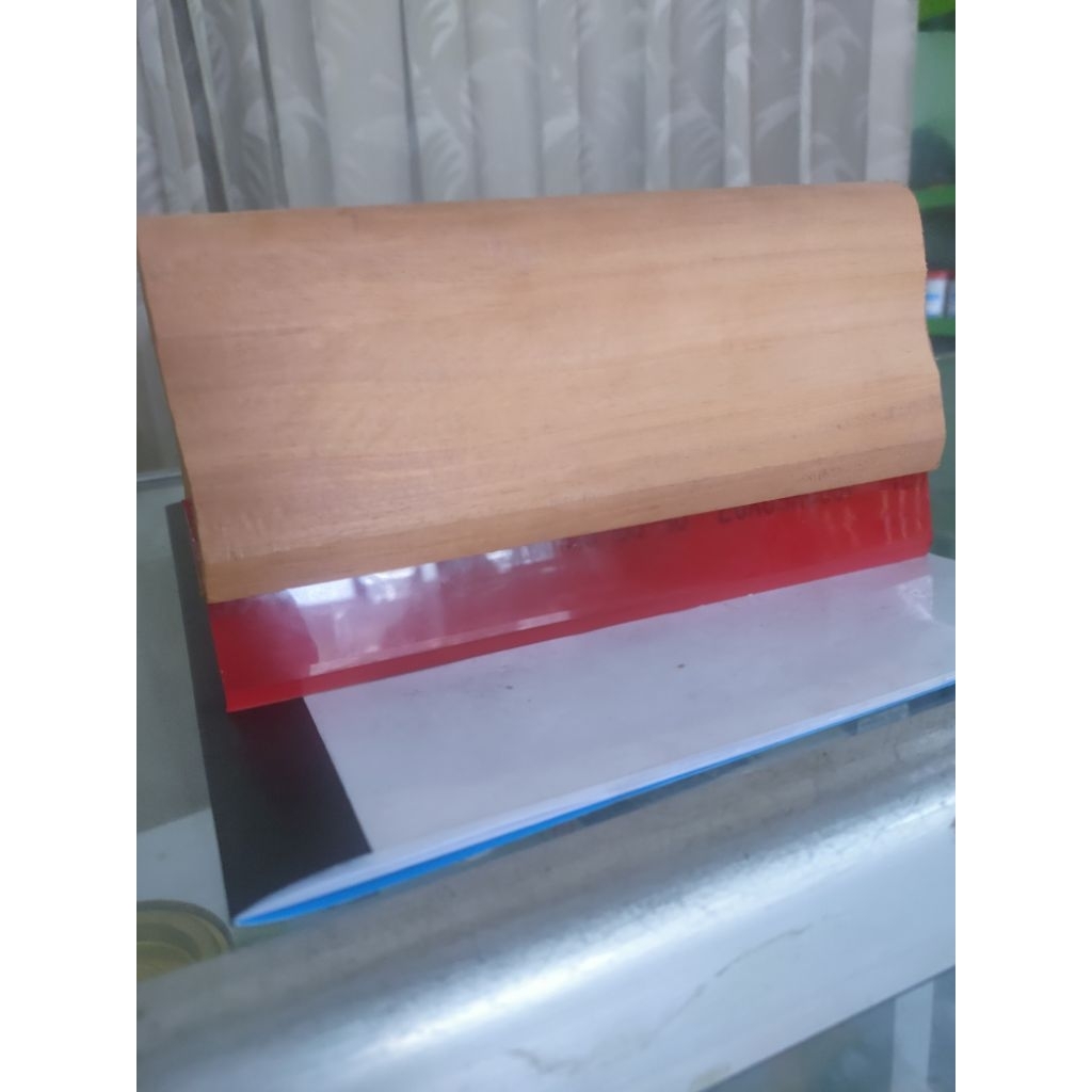 

Karet rakel kain tinggi lancip