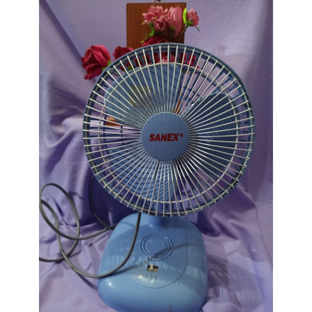 Kipas angin meja Sanex