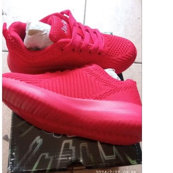 Sepatu pria JACKSON KIDS, sepatu sneaker anak none 1st RED ukuran 29,new / Baru