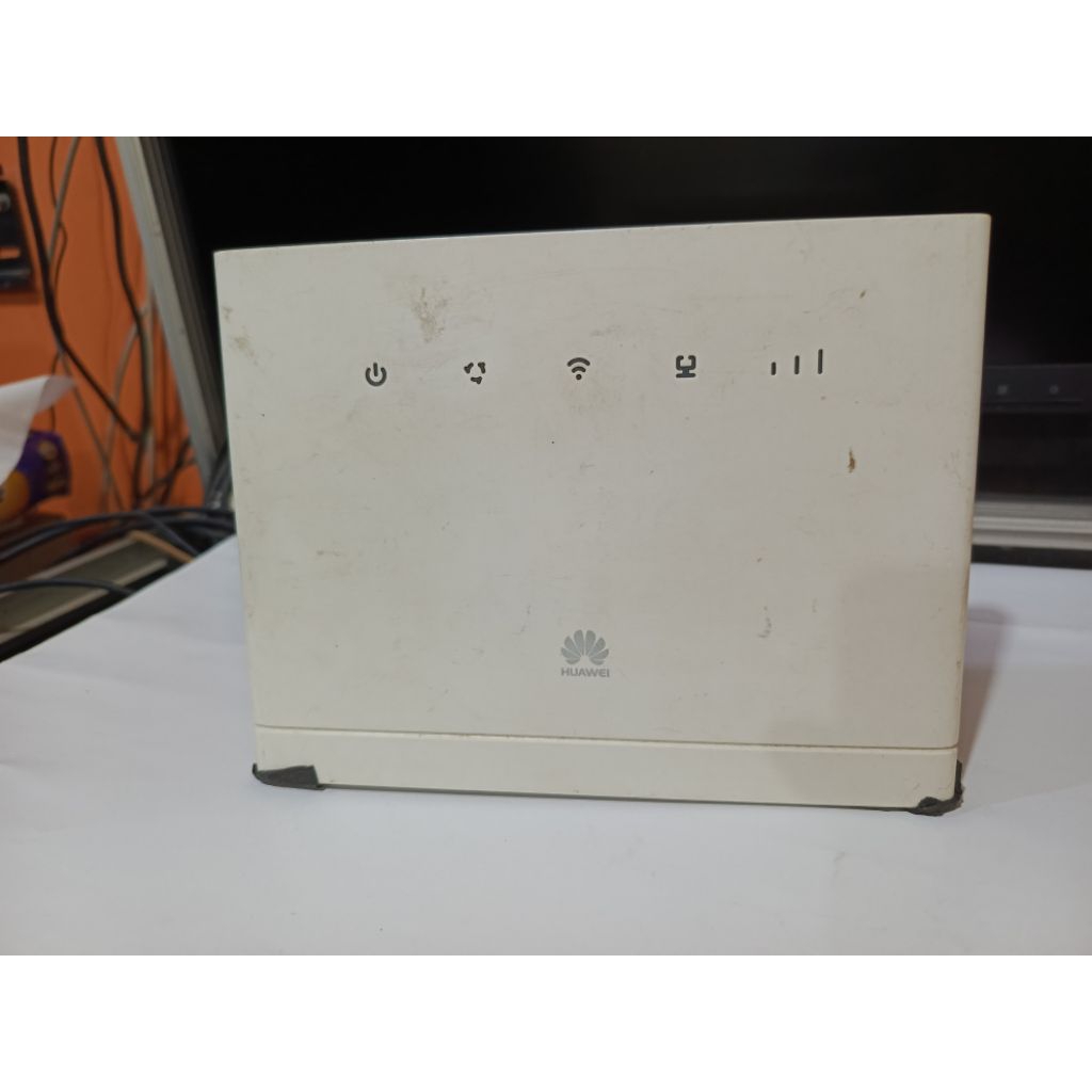 antena modem internet merk Huawei model:B315s