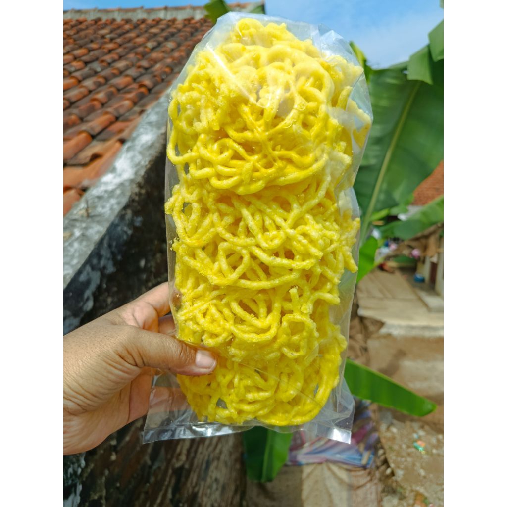

SEBLAK KERUPUK MIE PEDAS DAUN JERUK