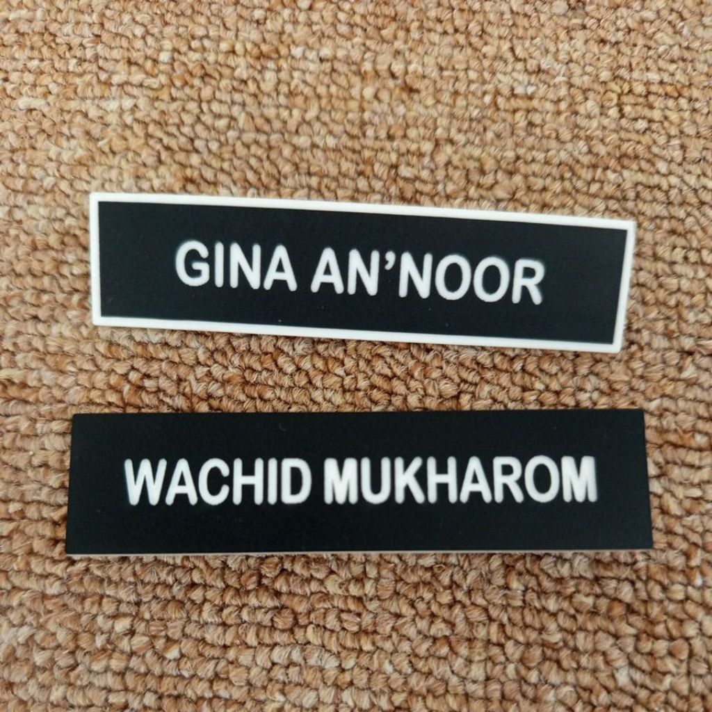 

nametag / namadada grafir hitam doff