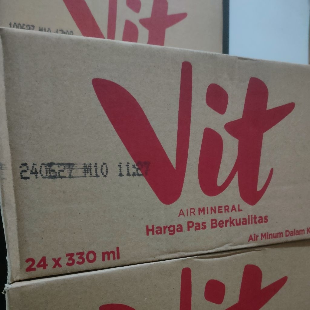 

Air Mineral Vit 330ml x 24Botol Kecil