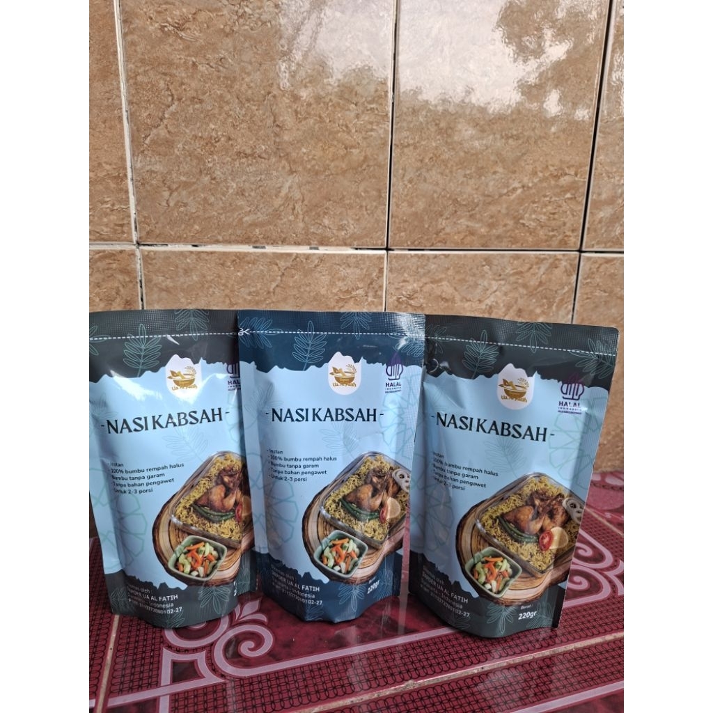 

Nasi Kabsah Instan Paket Keluarga Isi 3 – Untuk 9 Porsi | Siap Saji, Cukup untuk 1 Keluarga | Cita Rasa Autentik Timur Tengah