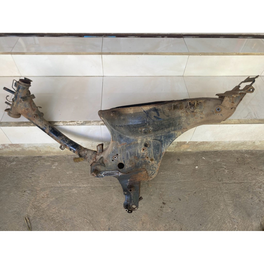 Rangka motor Astrea grand original copotan-Rangka Motor Astrea Grand-Rangka motor grand PNP C70 c50