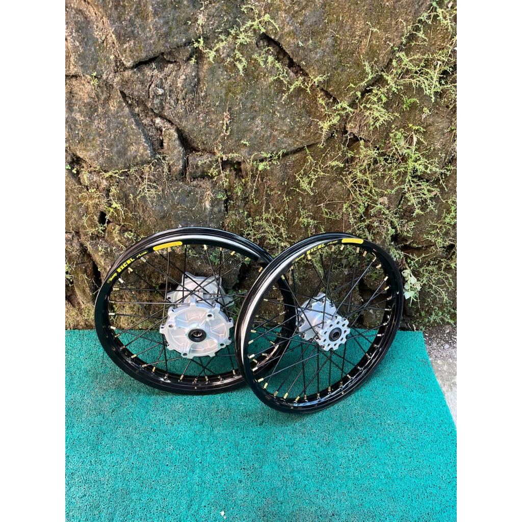 Paket Velg Semi Cacing CRF Custome Sticker Takasago Excel Asia Roda SUREX CRF Ring 17 Tanpa Ban