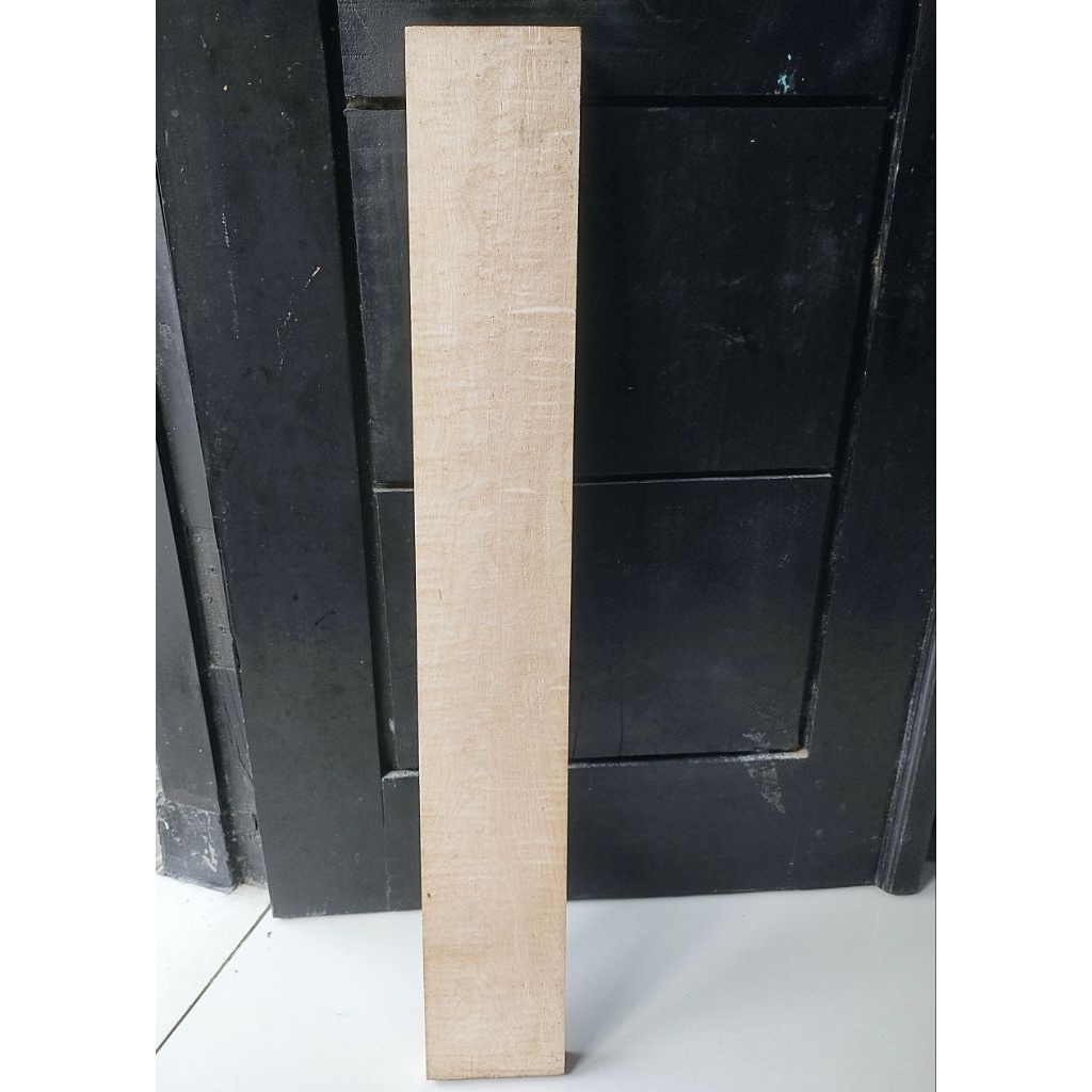 Kayu bahan neck gitar flame maple flame