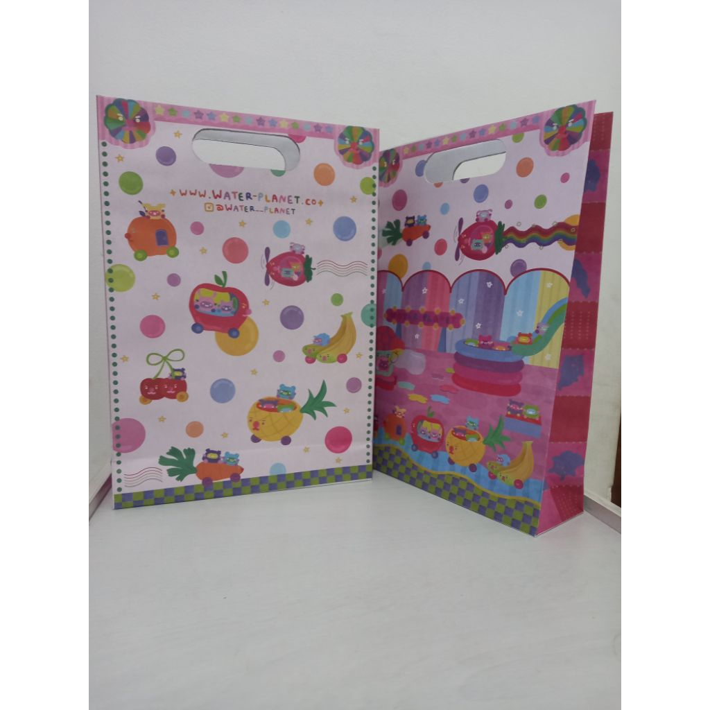 

PAPERBAG KRAFT PUTIH 150GR SIZE CUSTOM FULL WARNA