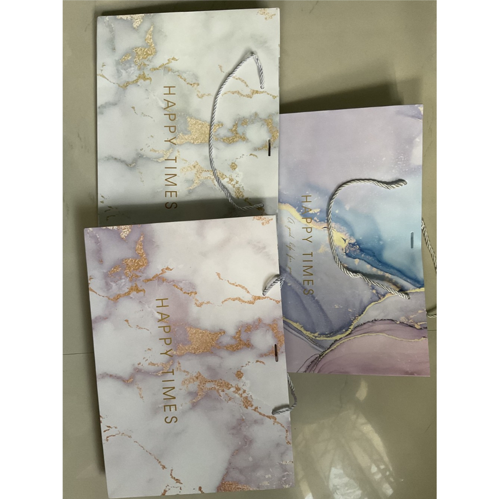 

[Velveta id] AESTHETIC GIFT BAG MARBLE PATTERN 36x12x25 + RIBBON