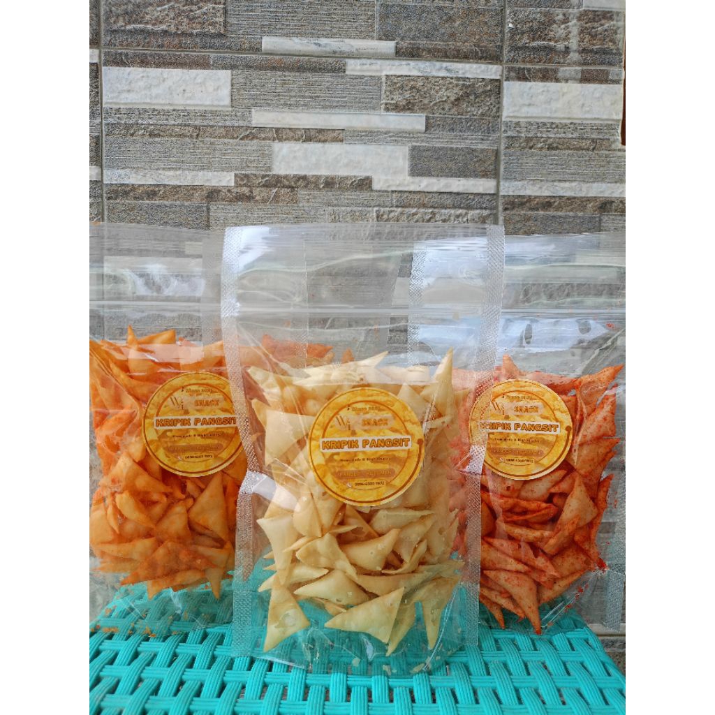 

PAKET KRIPIK PANGSIT By @wi.snackcookies