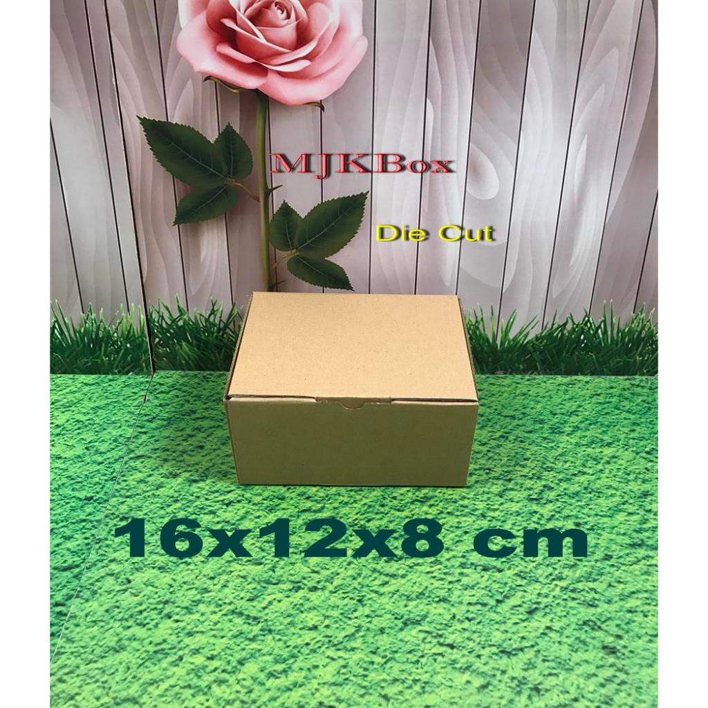 

Kardus Karton Uk, 16x12x8 cm...Die Cut untuk packing - aksesoris - dll